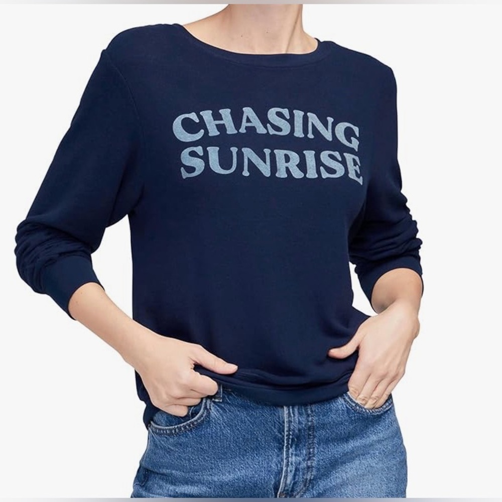 New! Wildfox Women's Baggy Beach Long Sleeve Pullover Sweatshirt size small